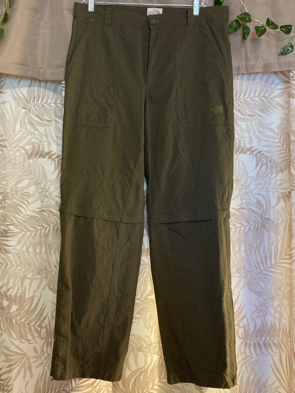 The North Face Zip-Off Convertible Pants Olive Green Size 34